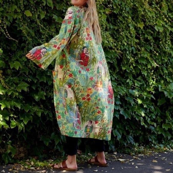 🌟Frida Kahlo Kimono (vintage fabric) - Picture 11 of 16